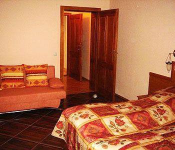 Hotel Platan Garden & Restaurant 3*