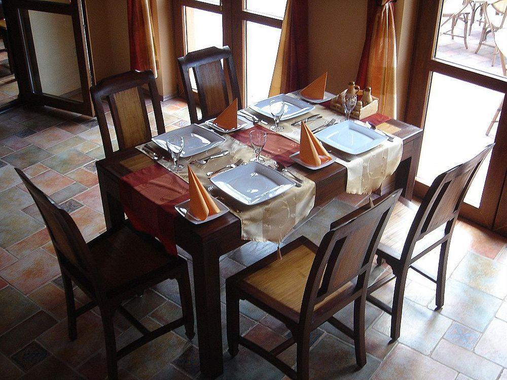 Hotel Platan Garden & Restaurant