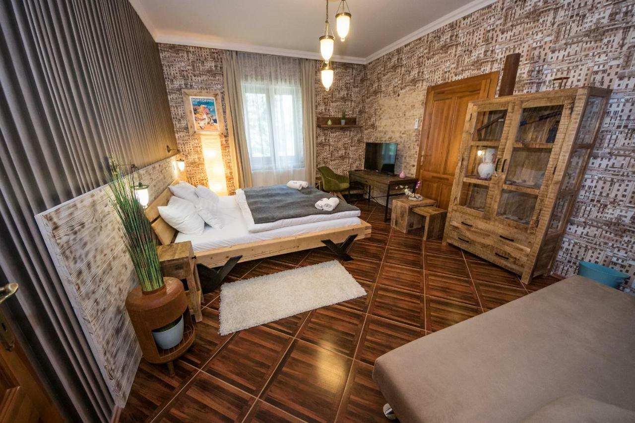 Platan Garden & Restaurant 3*