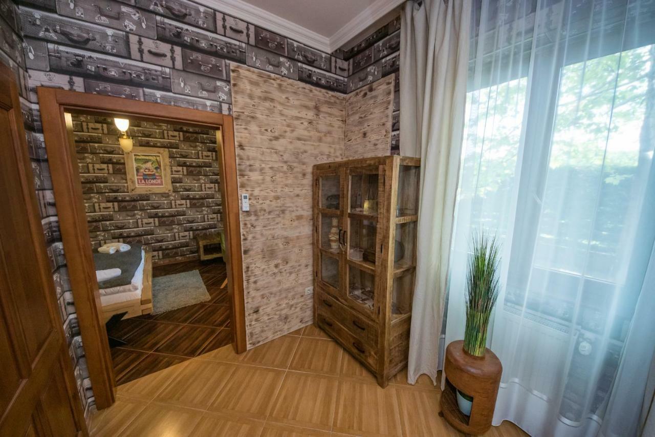 Platan Garden & Restaurant Hotel 3*